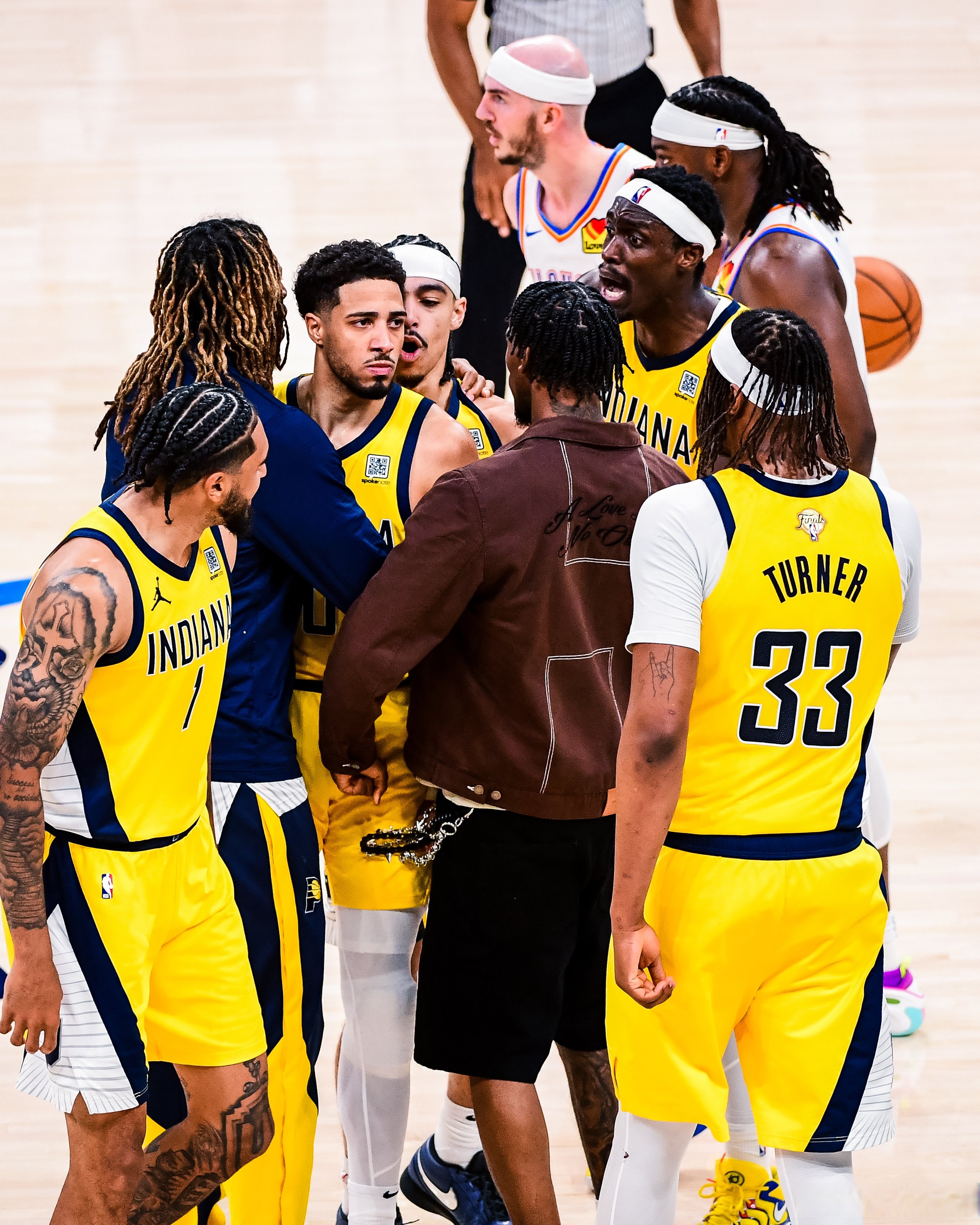 开云体育app-76人轻取灰熊，西亚卡姆高光表现