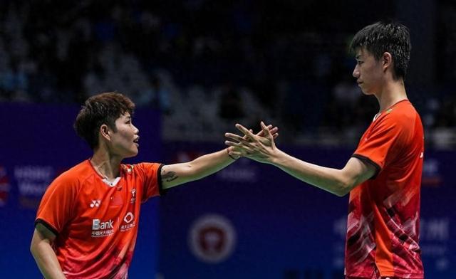 开云APP-实力对决中场面紧张刺激，胜负不定